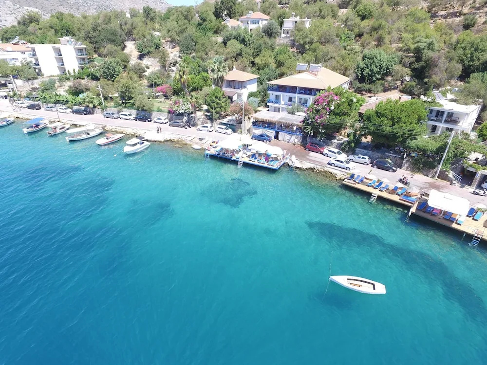 Beach & Waterfront