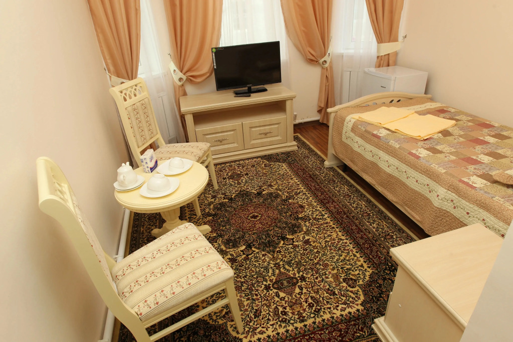 Турон — фото