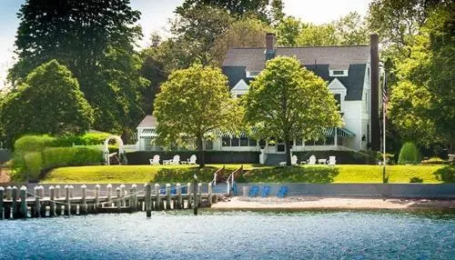The Inn at Harbor Knoll