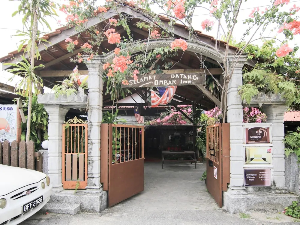 Ombak Inn Chalet by OYO Rooms