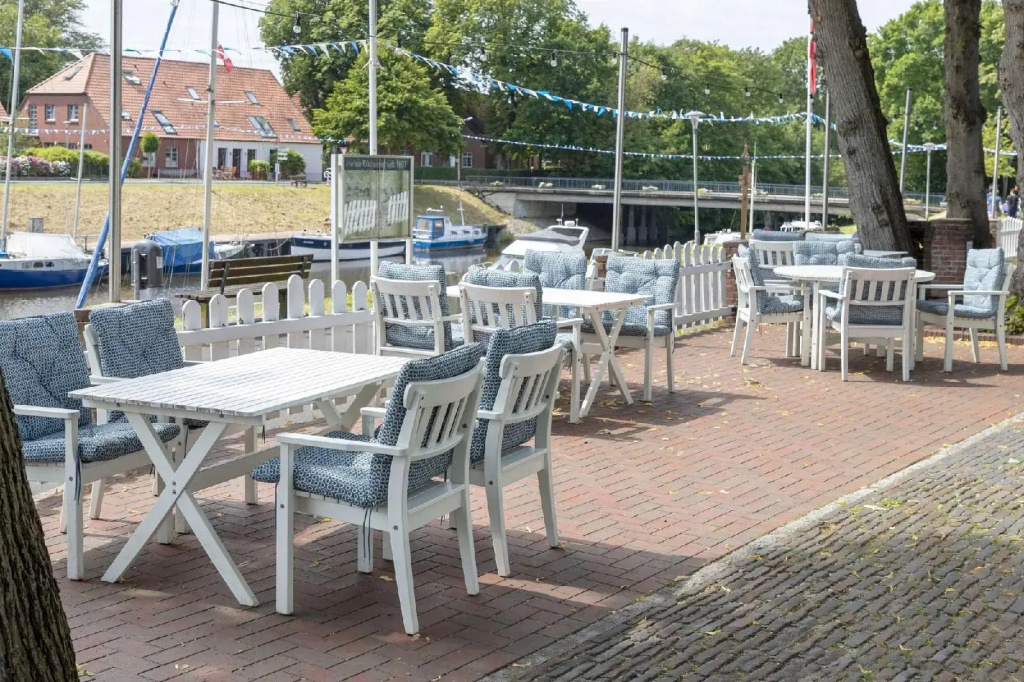 Hotel Schöne Aussicht, Stilvoll modern, direkt am Rüstersieler Hafen - Général