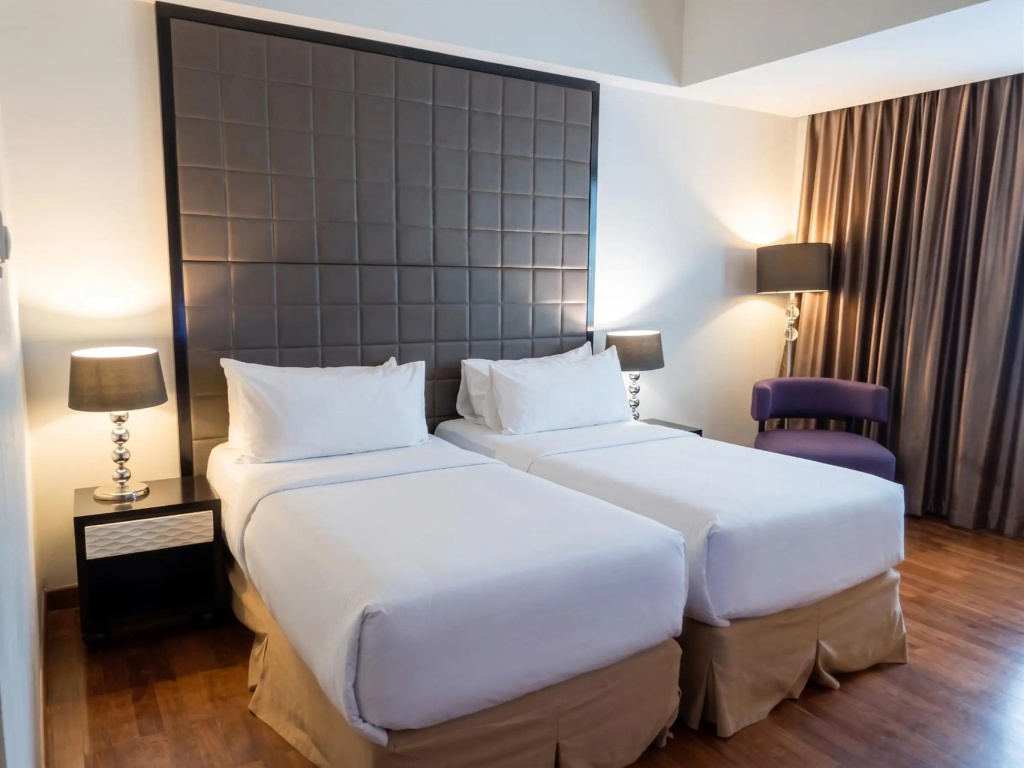 Diradja Hotel — 5