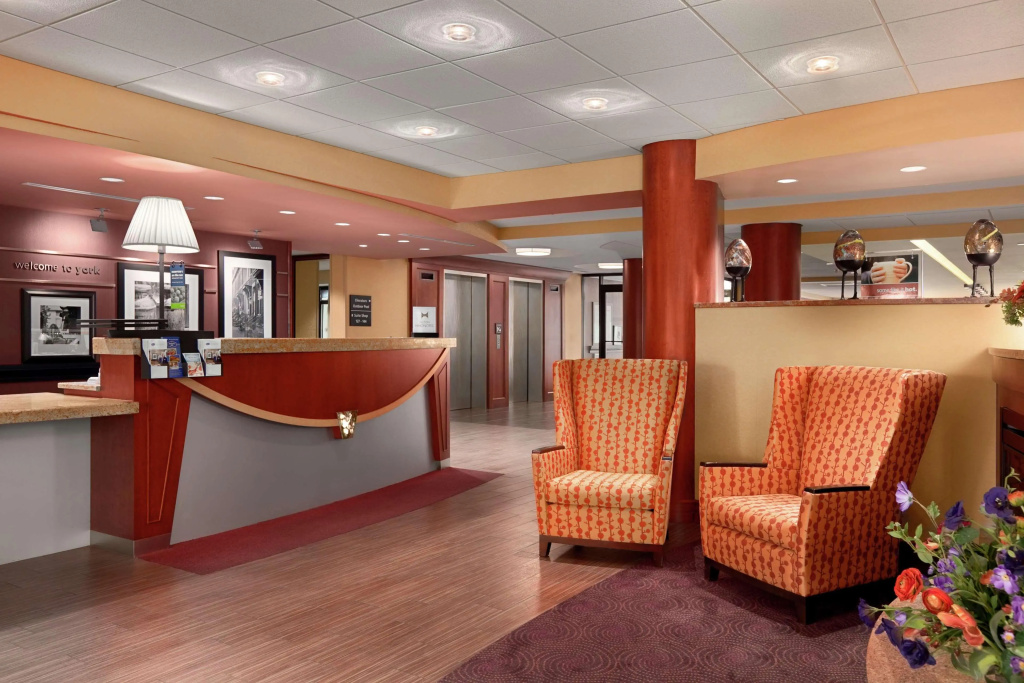 Lobby & Reception
