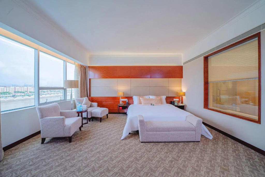 Golden Bay International Hotel - Général