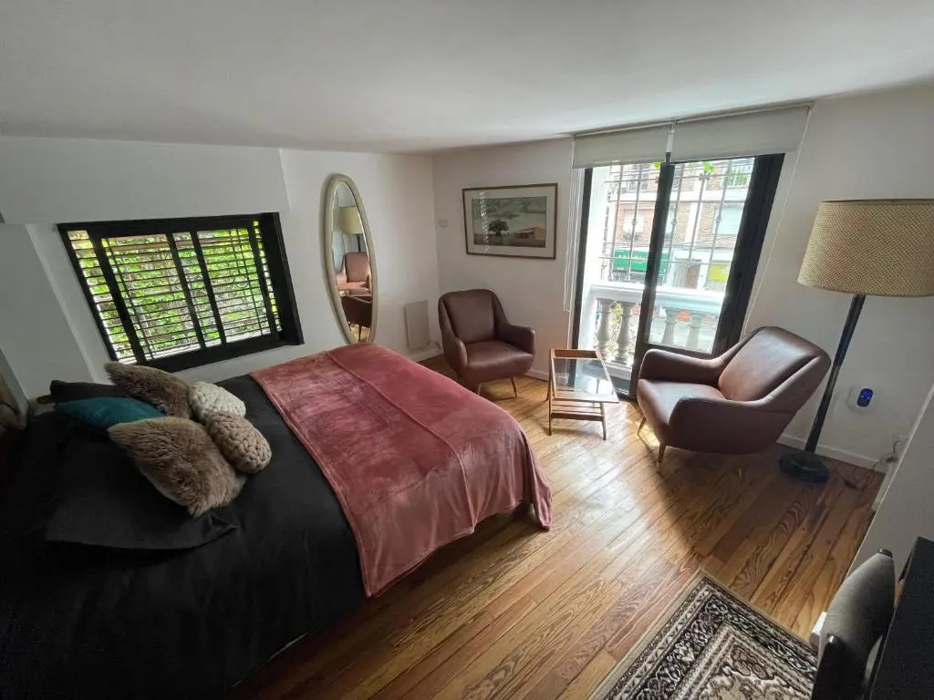 Executive Double room (full double bed)