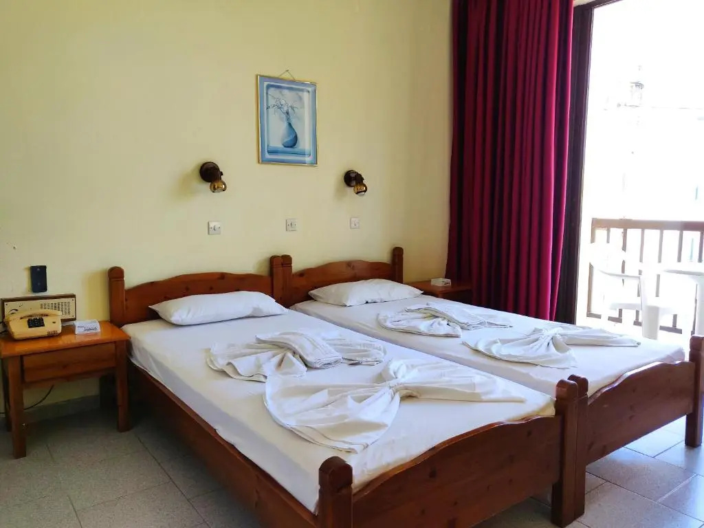 Standard Triple room with balcony