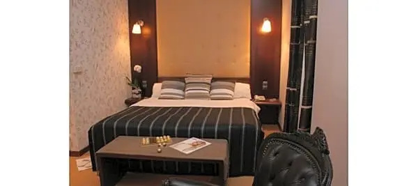 Friday Hotel - Chambres