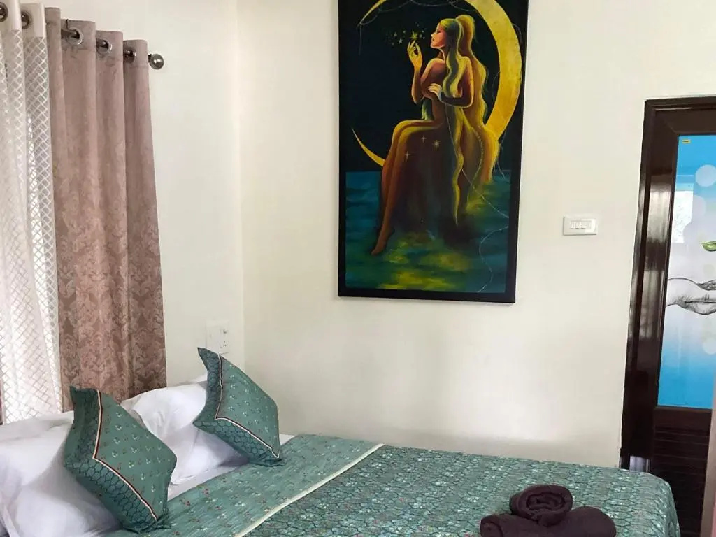 Standard Double room with balcony (full double bed)
