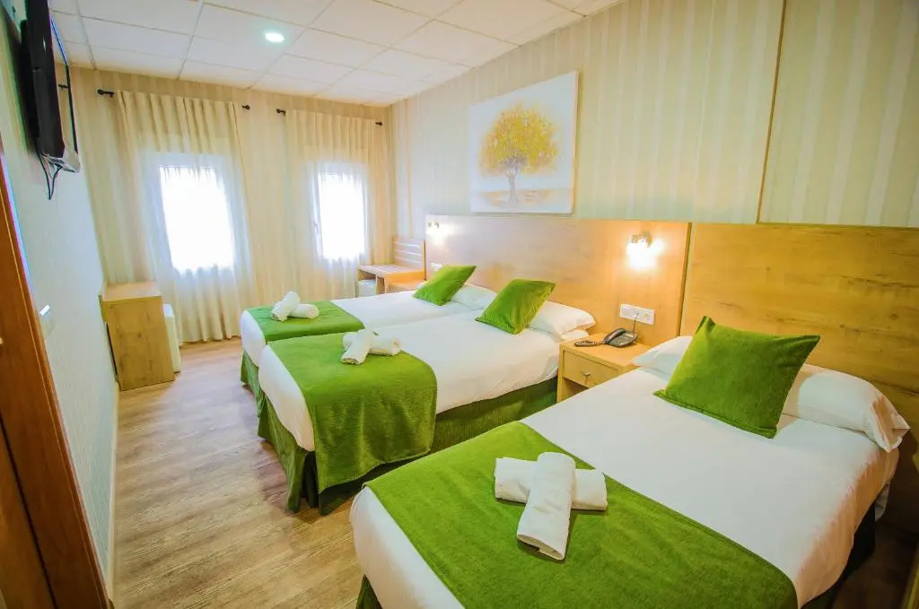 Triple room
