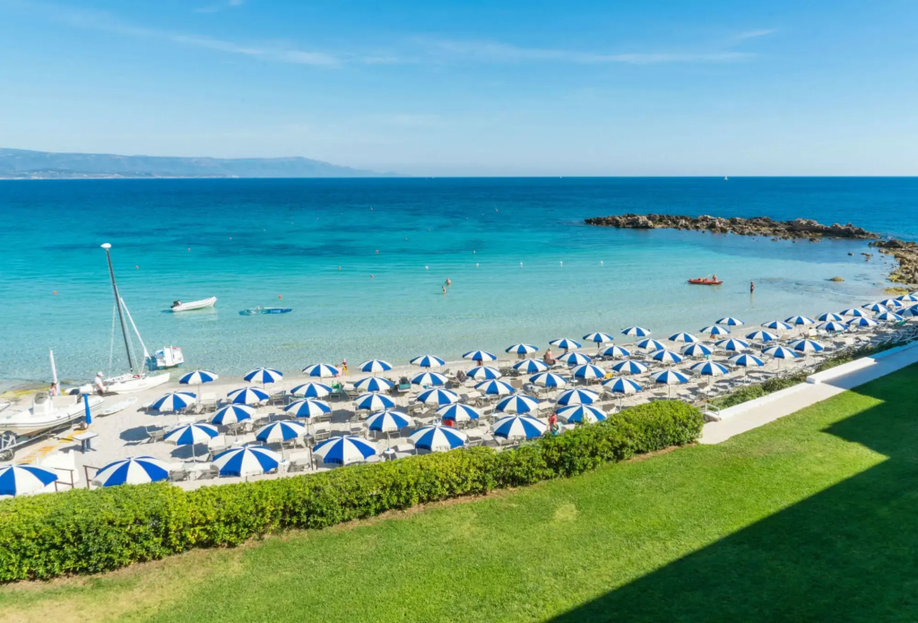 Beach & Waterfront