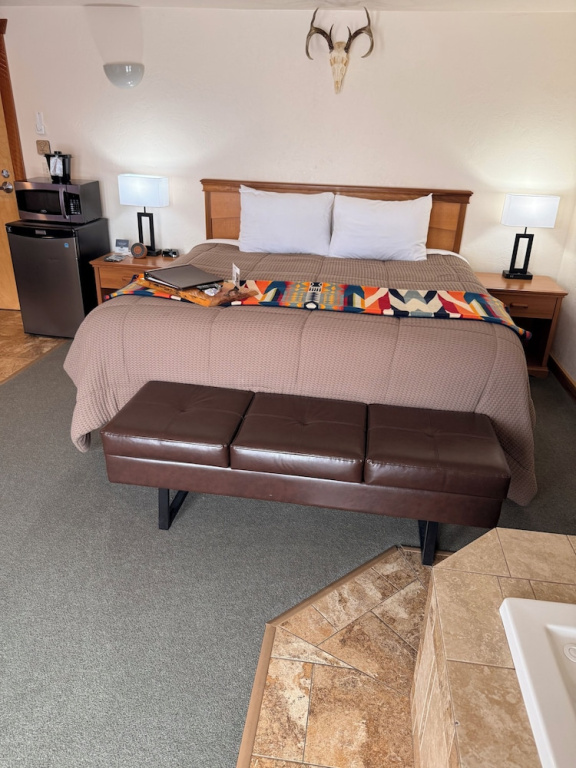Double Suite with mountain view (full double bed)
