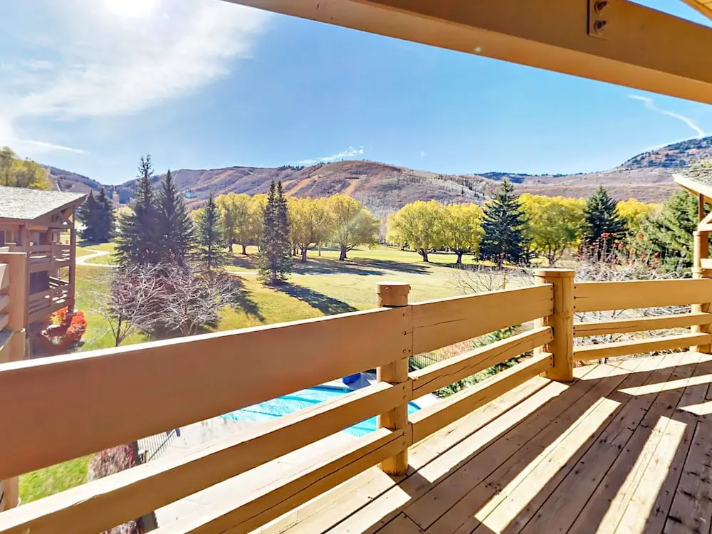 1585 Empire Avenue Condo Unit 303