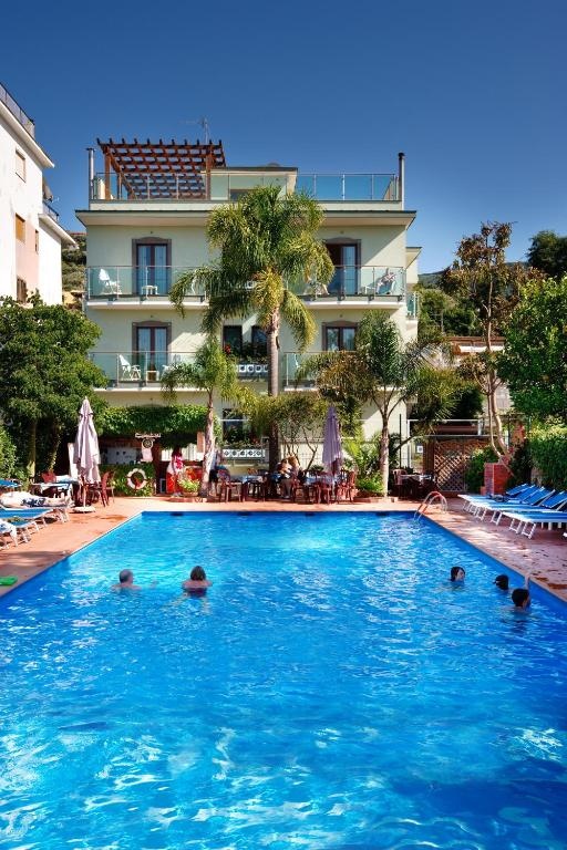 Sorrento Comfort House con piscina