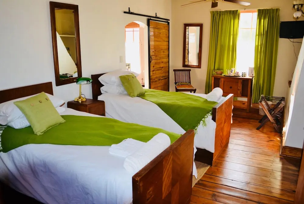 Standard Double room (twin beds)