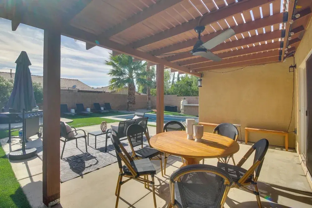 Game Room, Hot Tub & Gas Grill: Chic Indio Oasis!