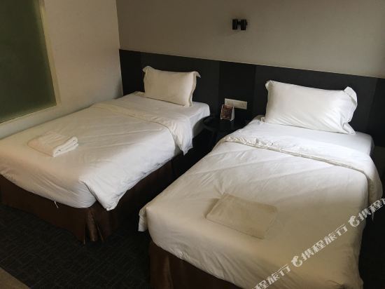 Leo Palace Hotel