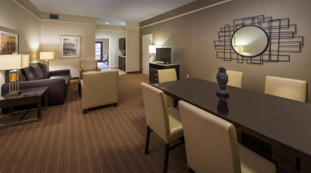 Embassy Suites by Hilton Alexandria Old Town - Général