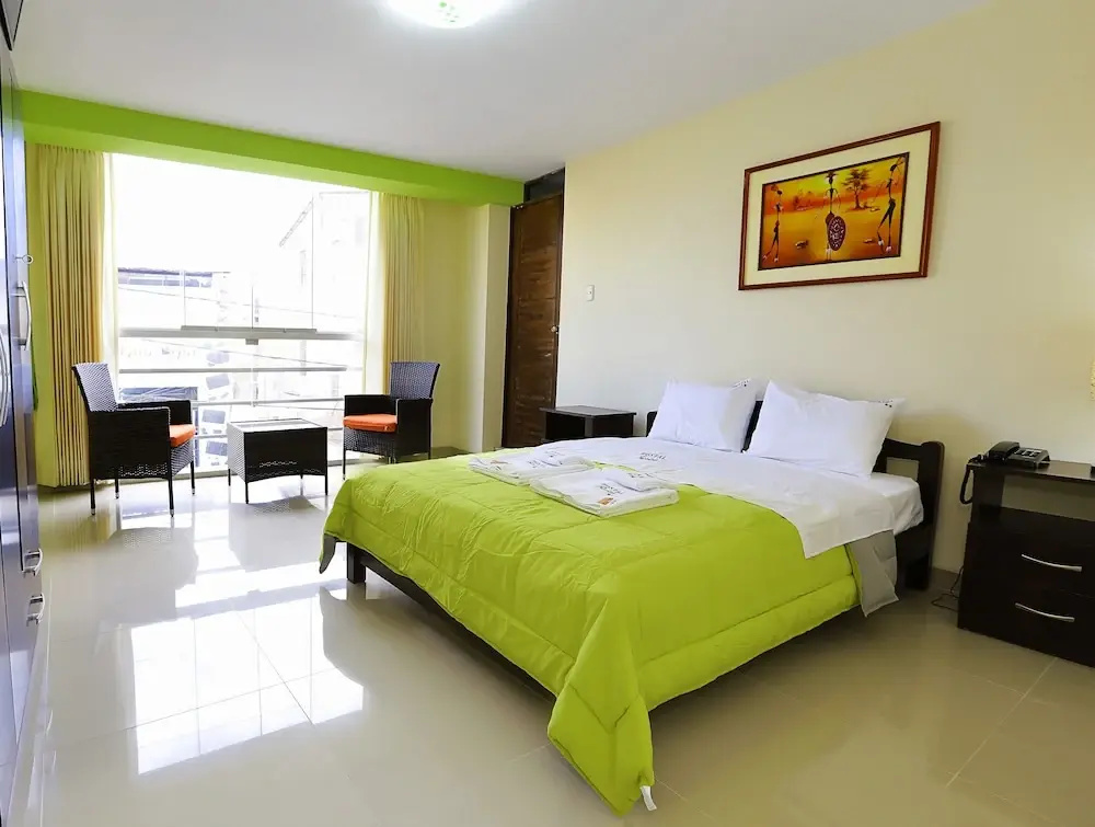 Deluxe Double room with city view (full double bed)