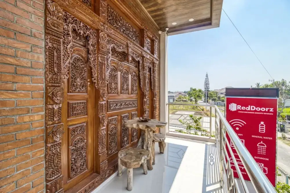 RedDoorz Syariah near Bandara Adisucipto Yogyakarta