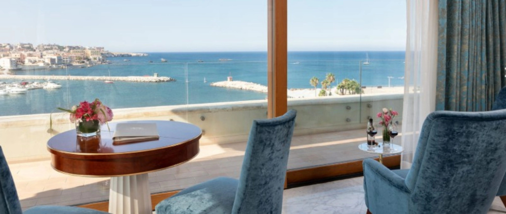 Beach & Waterfront