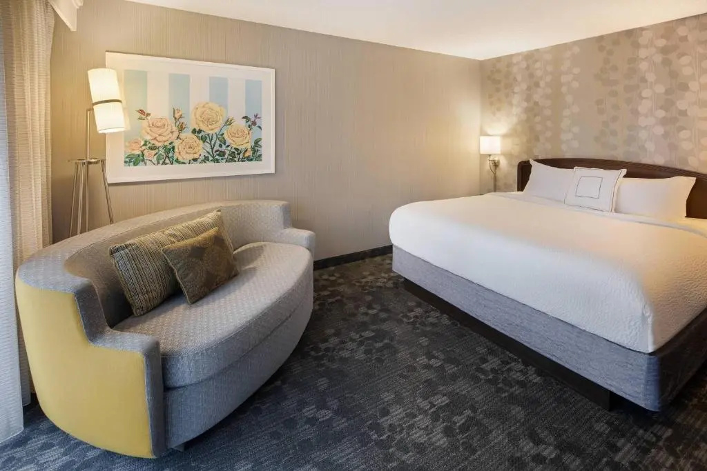 Courtyard by Marriott Grand Rapids Airport - Chambres