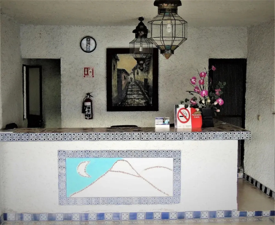 Lobby & Reception