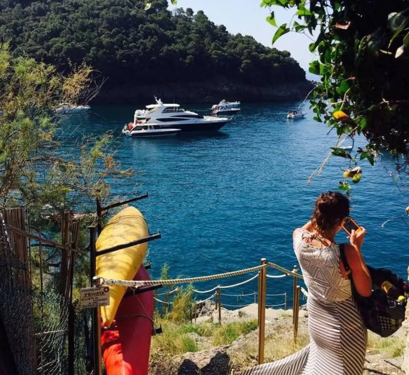 Cozy Holiday Home in Lerici Italy with Sea Nearby