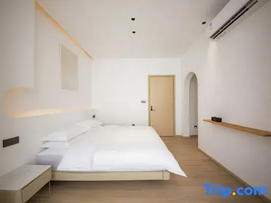 Standard Double room with view (full double bed)