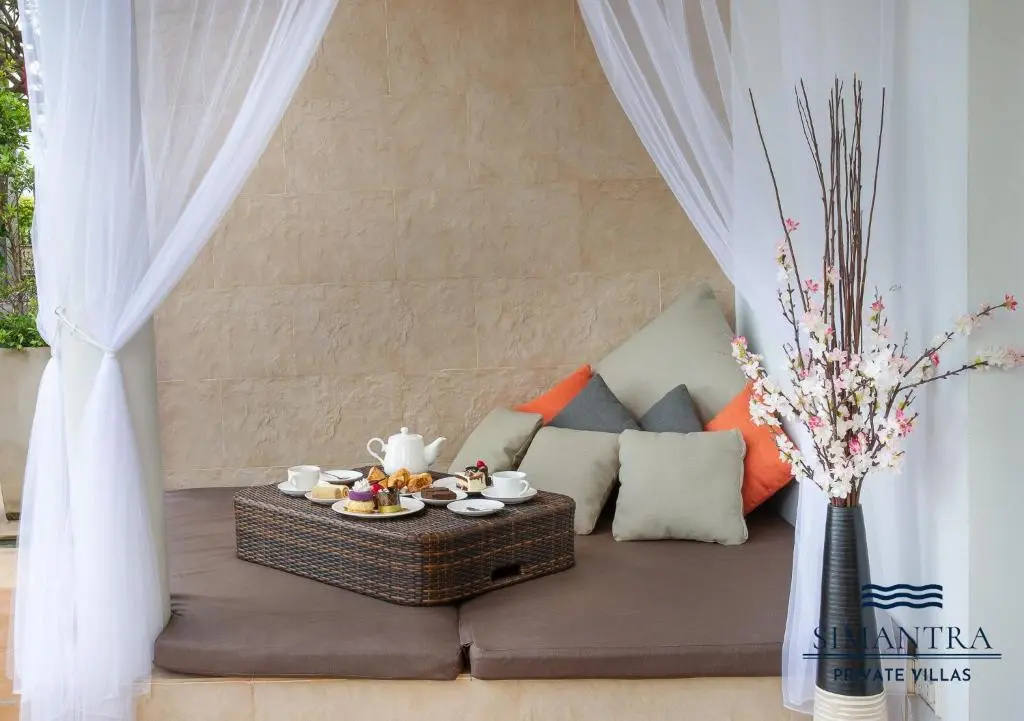 4 Bedrooms Villa beachfront