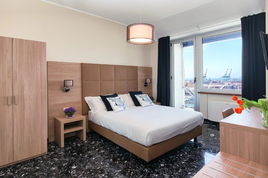 Standard Double room (full double bed)
