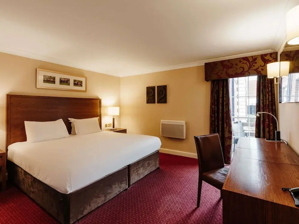 Mercure Haydock Hotel - Tap to explore photos