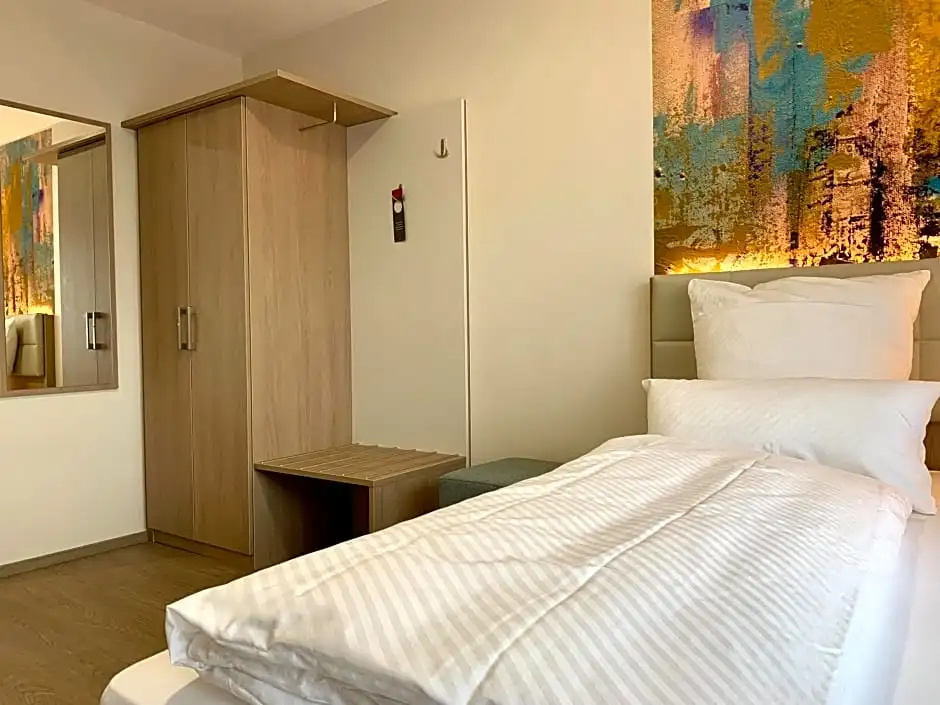 Standard room with balcony