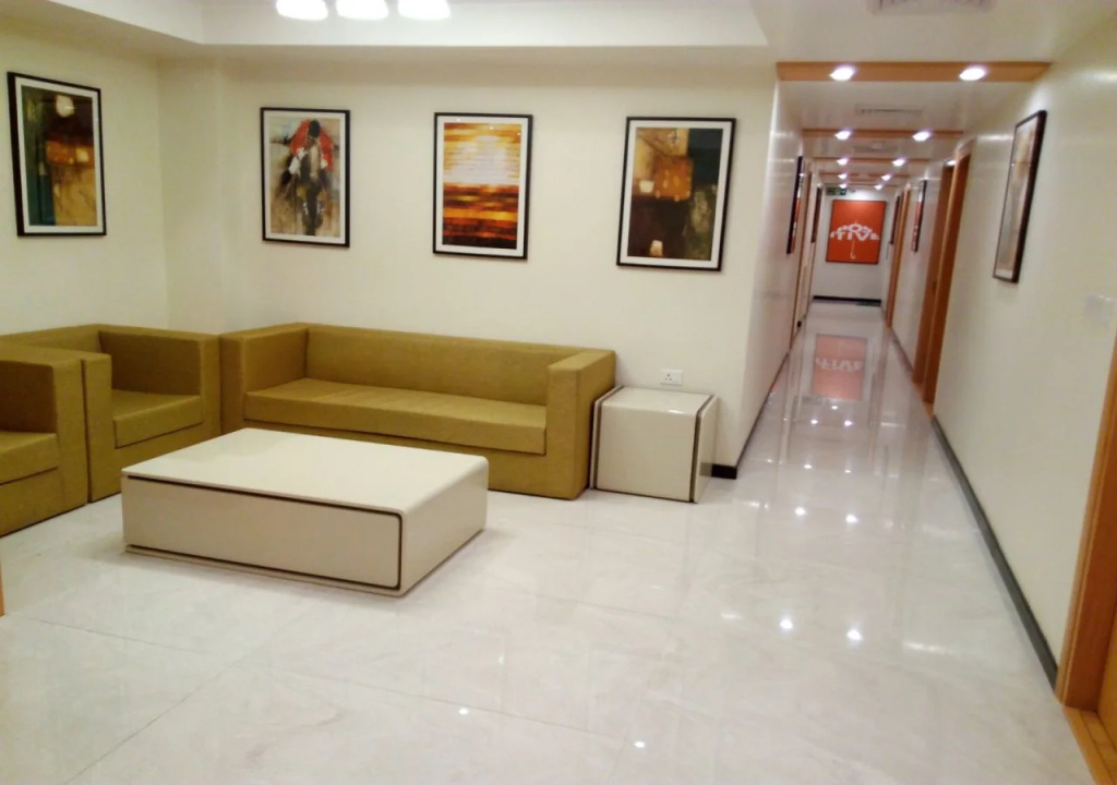 Lobby & Reception