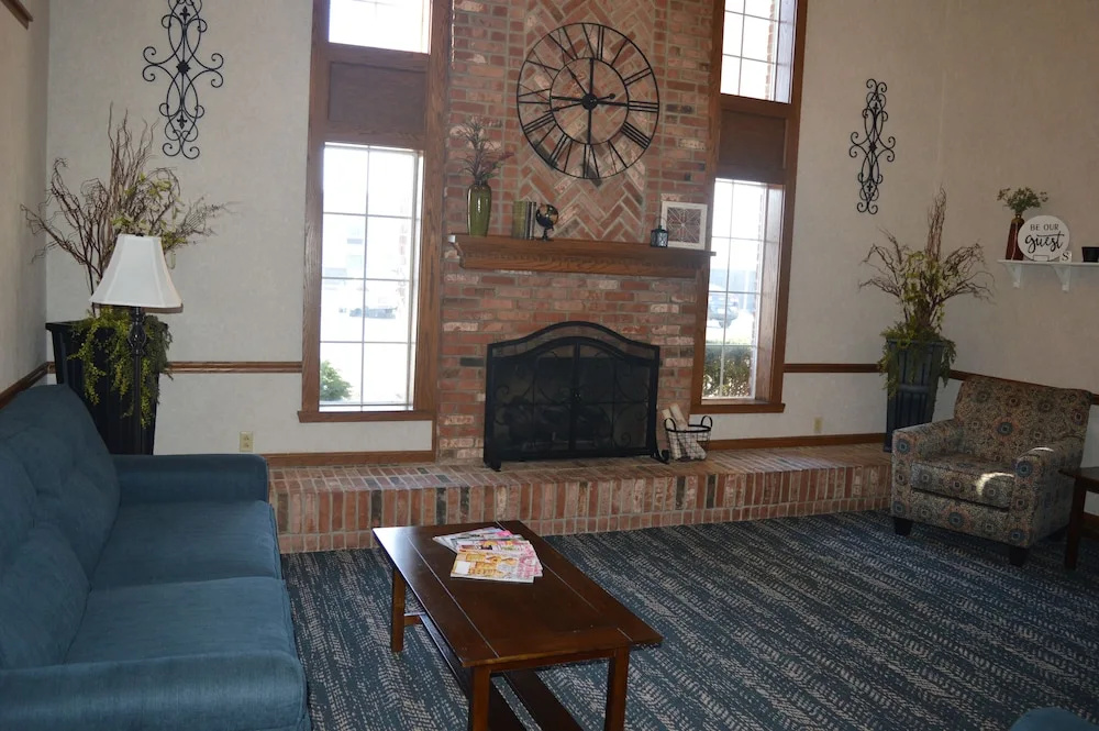 Lobby & Reception