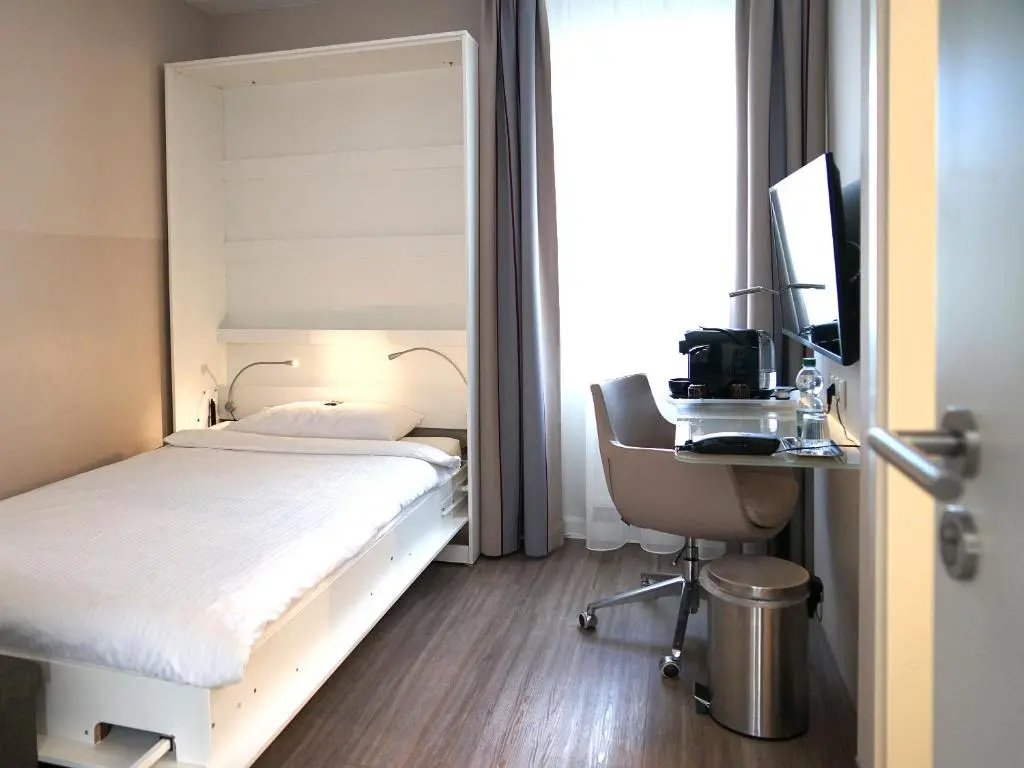 Hotel Bonn City — 4