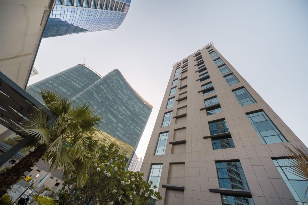 Elegant Studio w/work space and views DAMAC