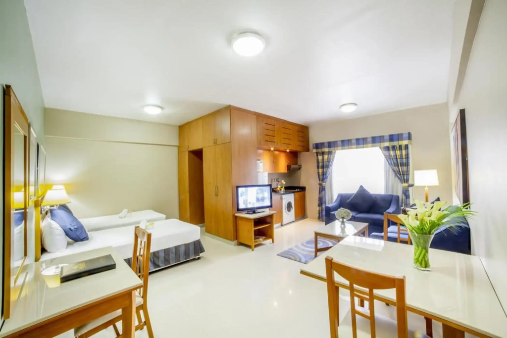 Отель Golden Sands 5 Hotel Apartment в Дубае