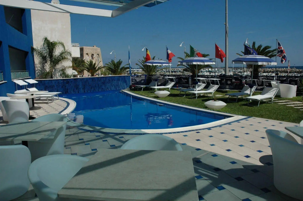 Hotel photo 11