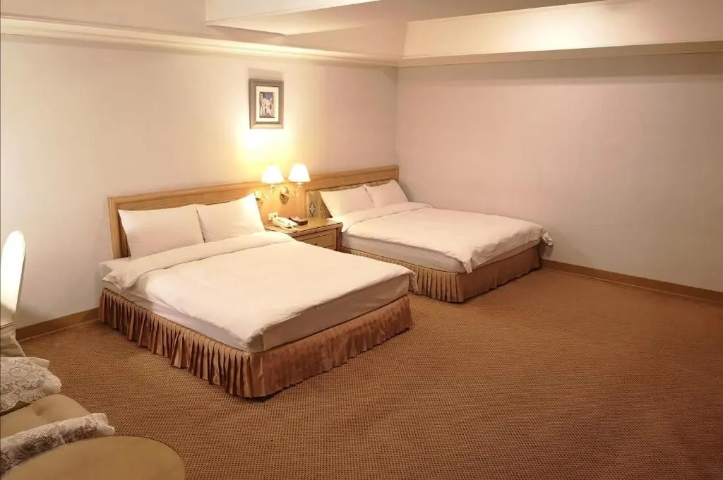 Kingdom Hotel - Chambres