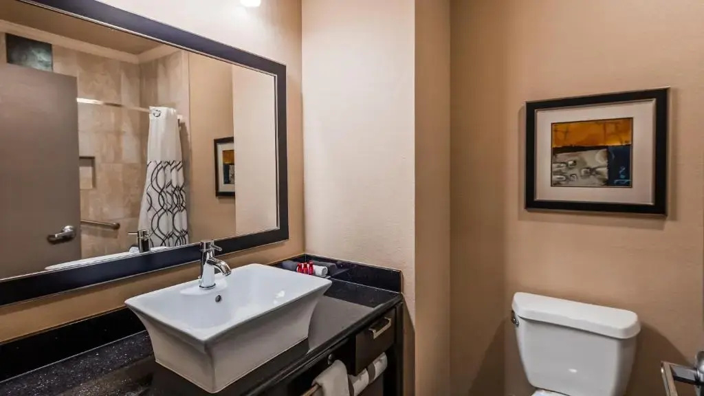 Best Western Premier Crown Chase Inn & Suites - Chambres