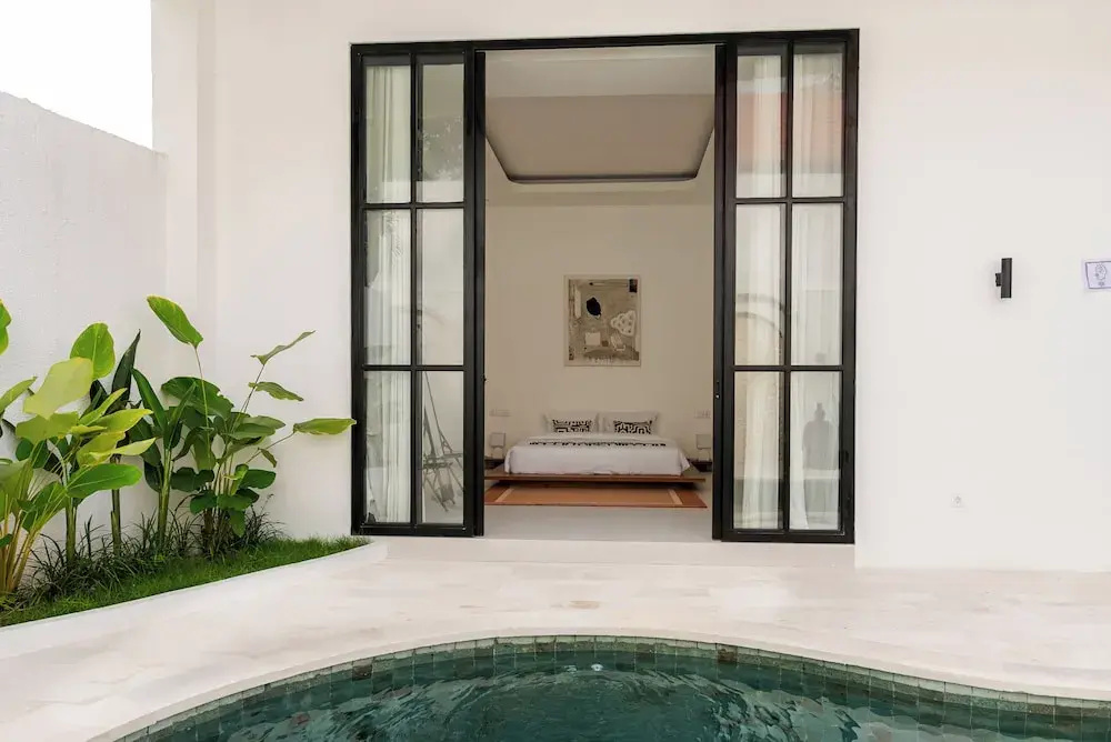 Tropical 2BR Private Villa, 6min Pererenan Beach