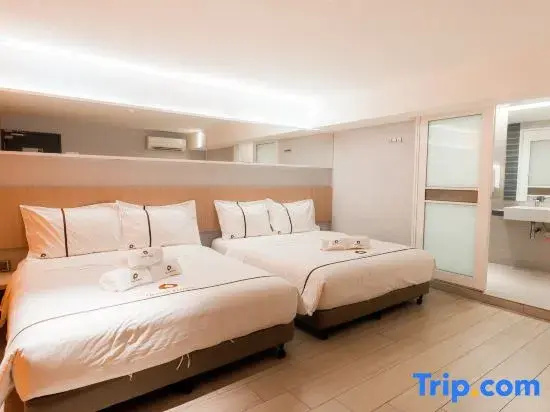Orange Premier Hotel Taman Segar - Chambres