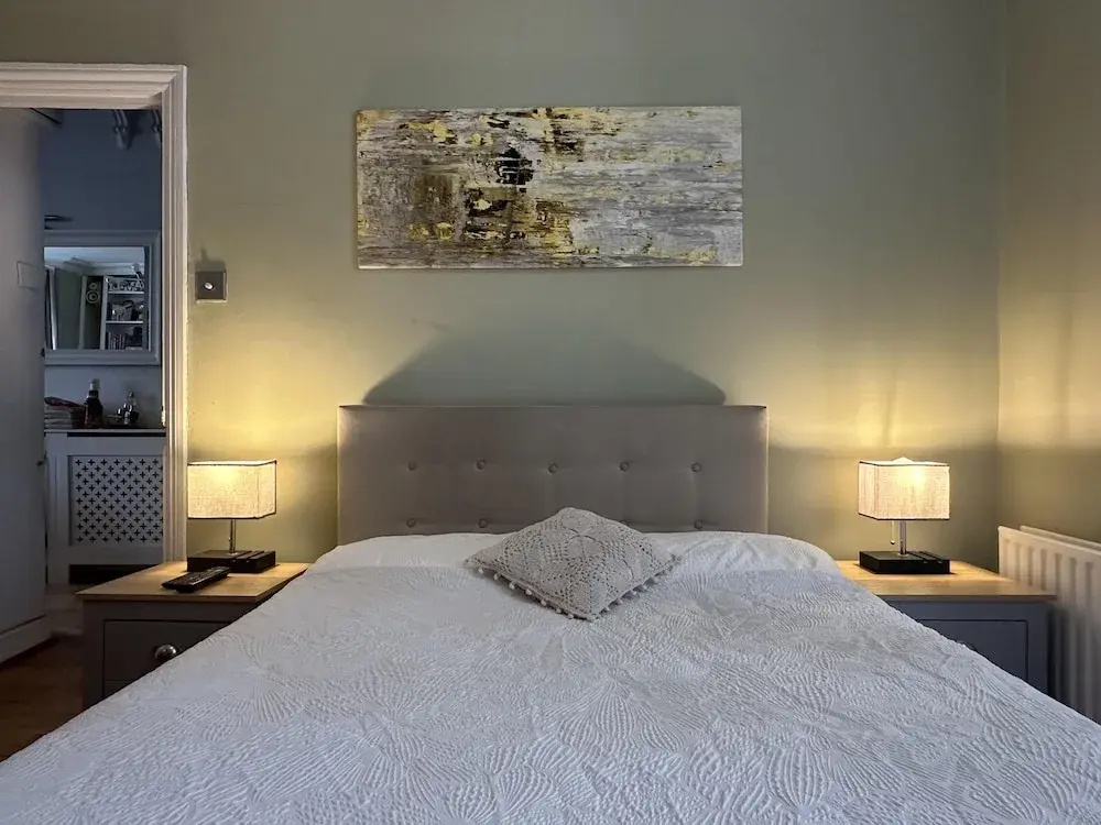 House - Sleeps 4 - Garden - Pets Ok - Parking — фото