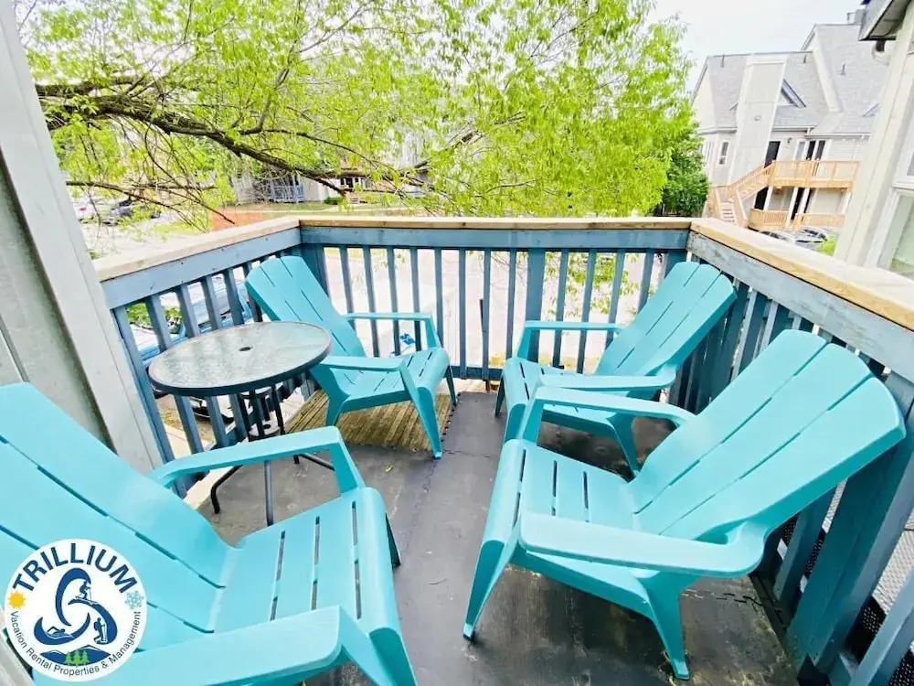 Cozy Studio Loft with 2 Bath - фото 13