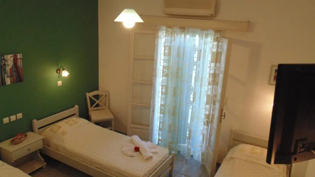 Nikolas Ios - Chambres
