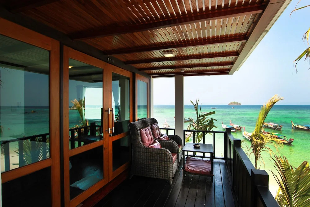 Двухместный номер Deluxe с красивым видом из окна двуспальная кровать в Cabana Lipe Beach Resort