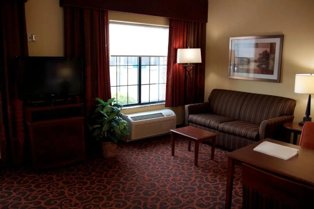 Deluxe Double room (full double bed)