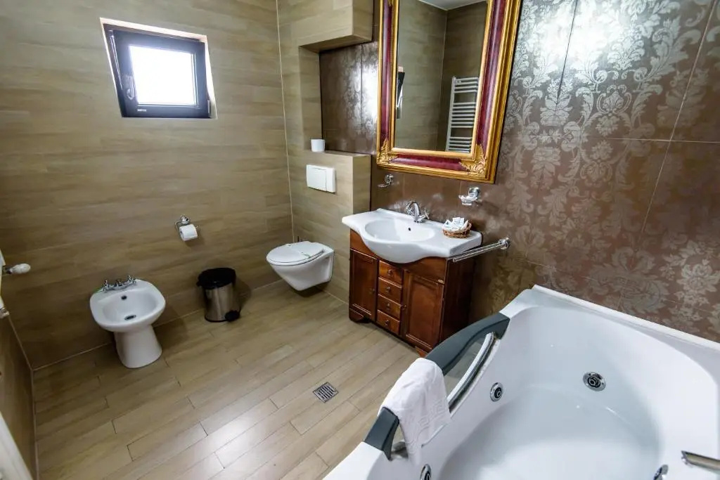 Deluxe Double room full double bed