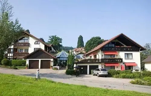 Rebekka mit Haus am Brhl - Général