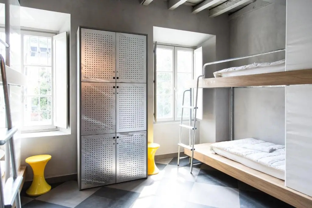 Standard Sextuple room